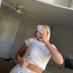 brandy melville flower top!